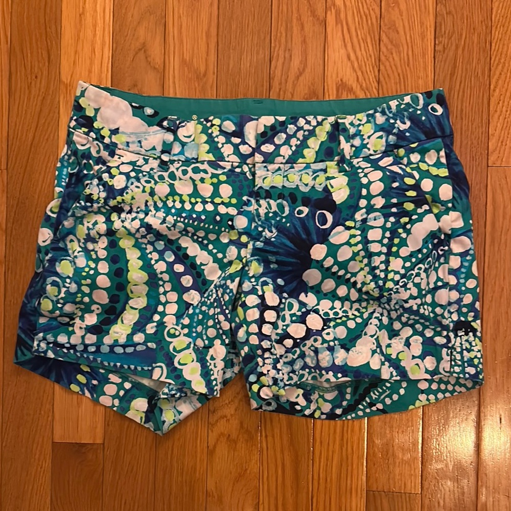 Lilly Pulitzer 5” Callahan Blue and Green Patterned Women Shorts size 2